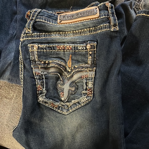 Set of 4 rock revival boot cut jeans - Picture 5 of 5